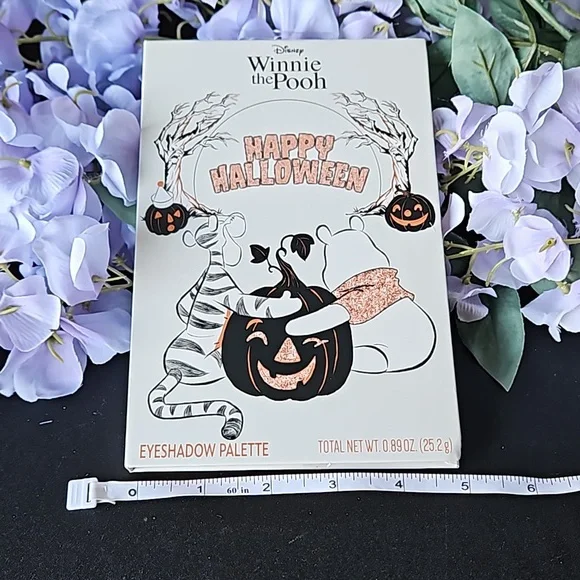 Disney 🎁 Winnie the Pooh Halloween Eye Palette with Built in Mirror. - Picture 6 of 7